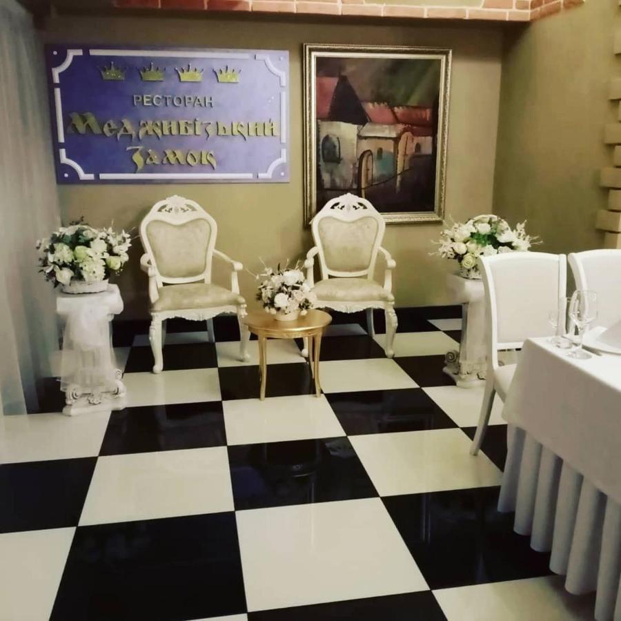 Medzhybozhskiy Zamok Tribukhovtsy Exteriör bild